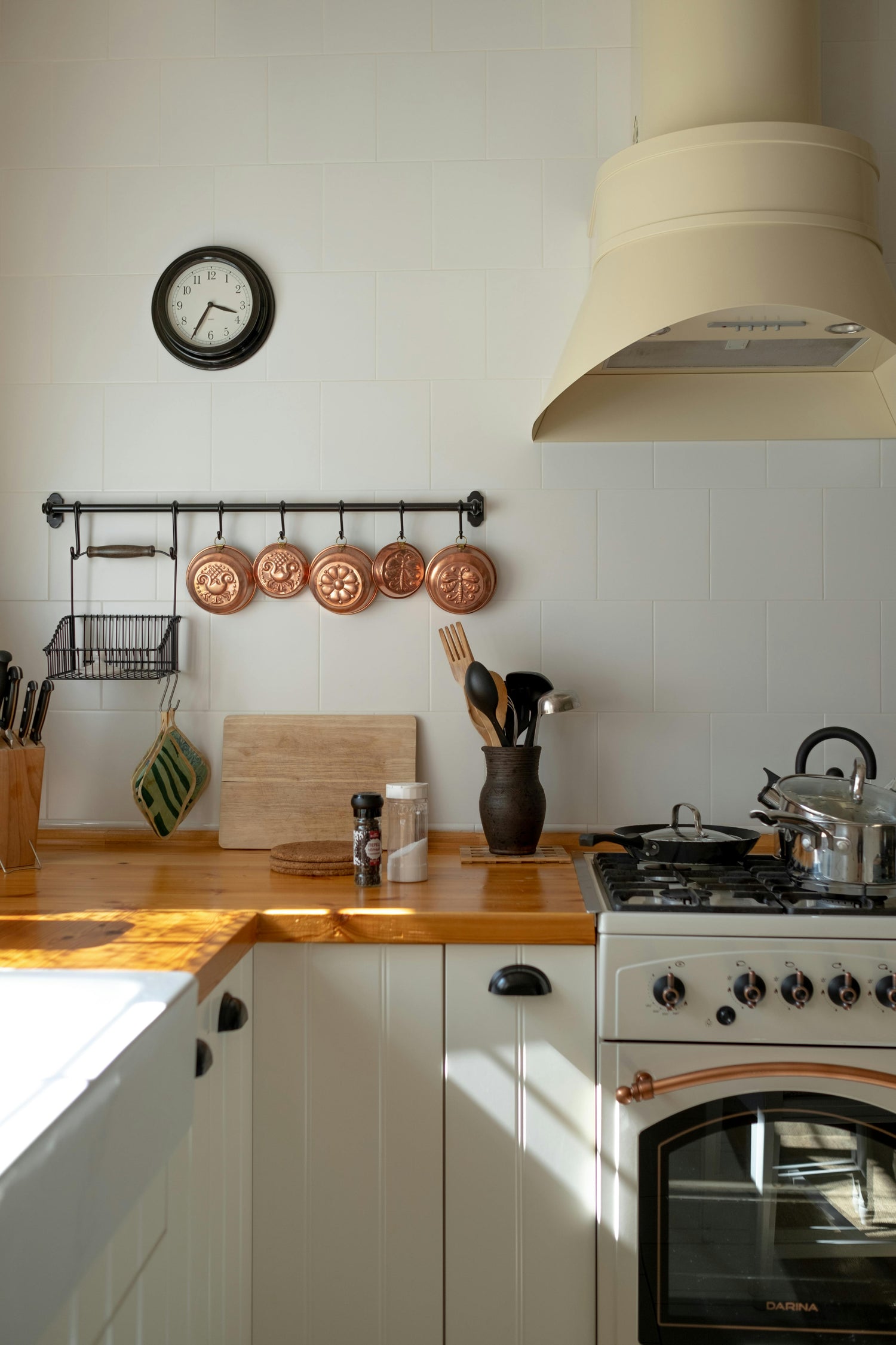 Kitchen and Appliances